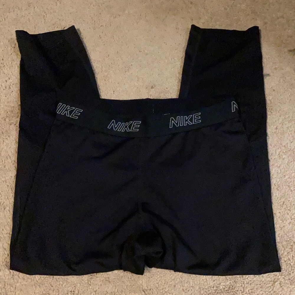 nike cropped leggings